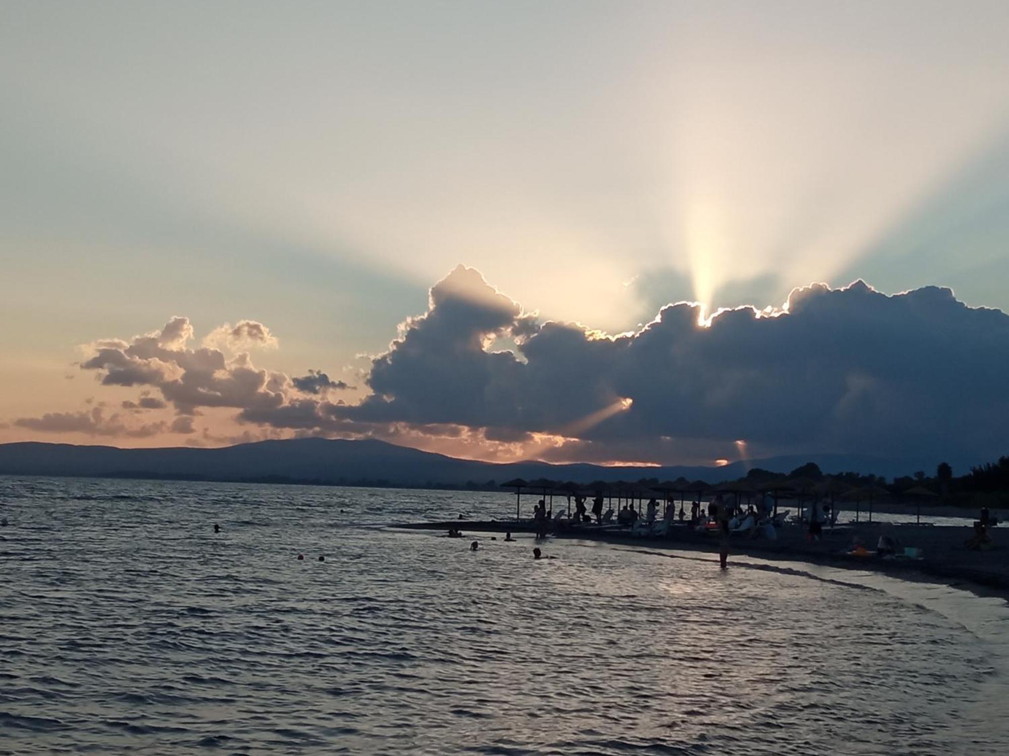 Nix Nax Kalamata Apartment ภายนอก รูปภาพ