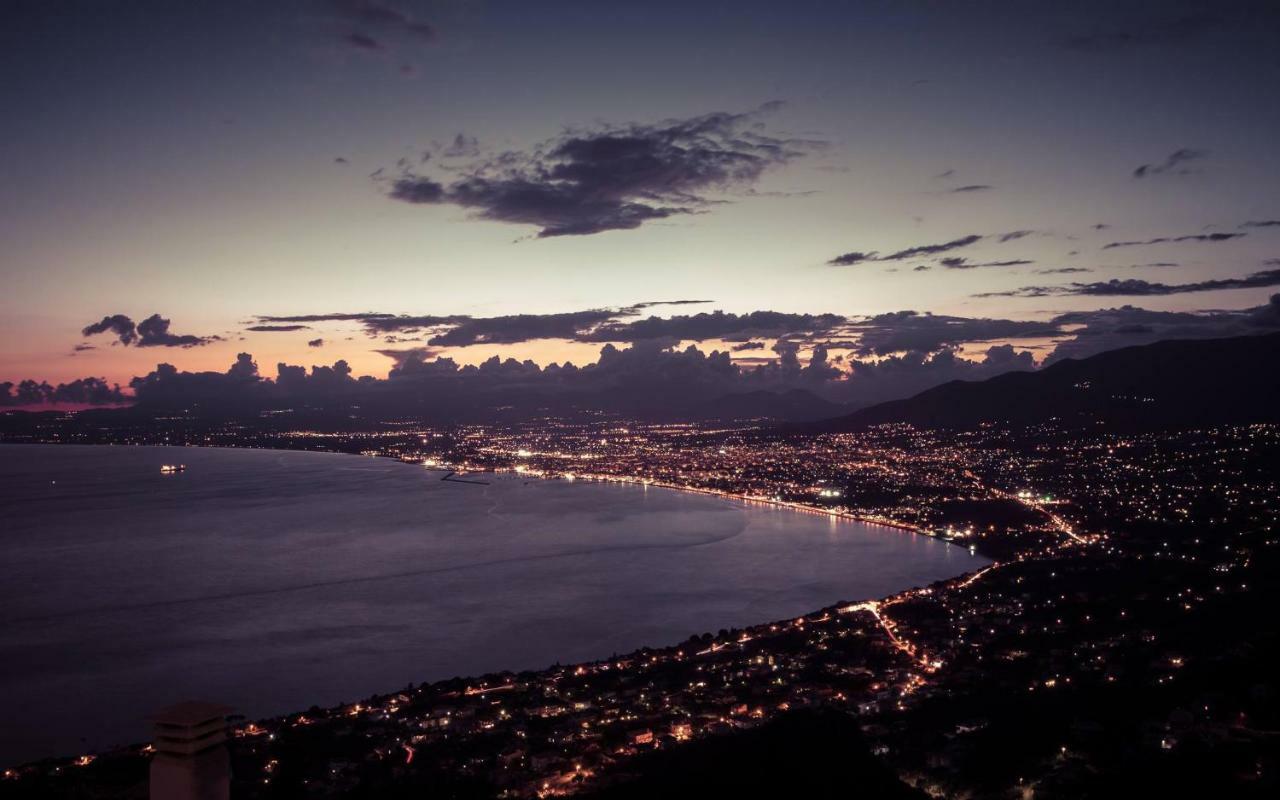 Nix Nax Kalamata Apartment ภายนอก รูปภาพ